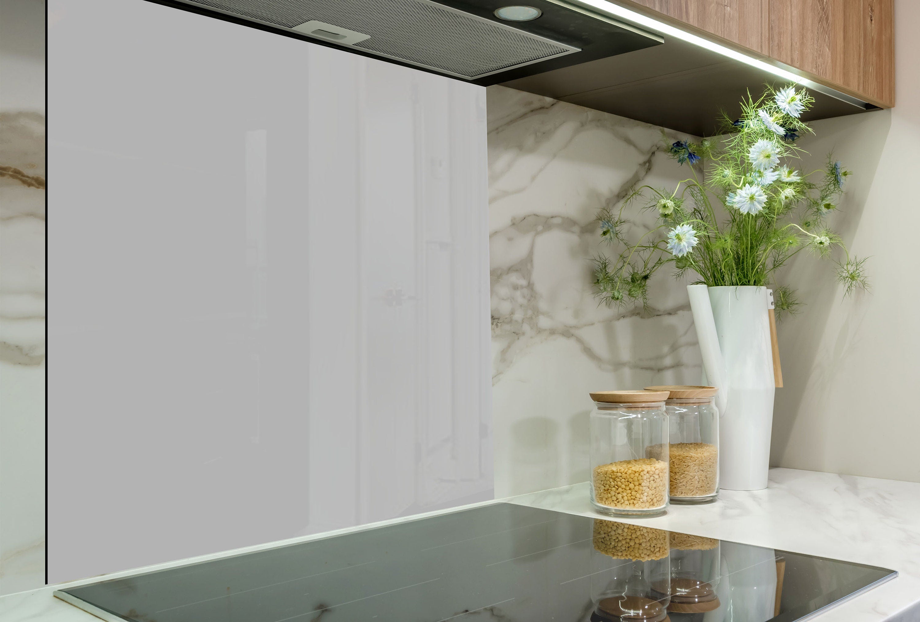 Modern Grey Glass Backsplash | Backsplash Artworks – BacksplashArtworks