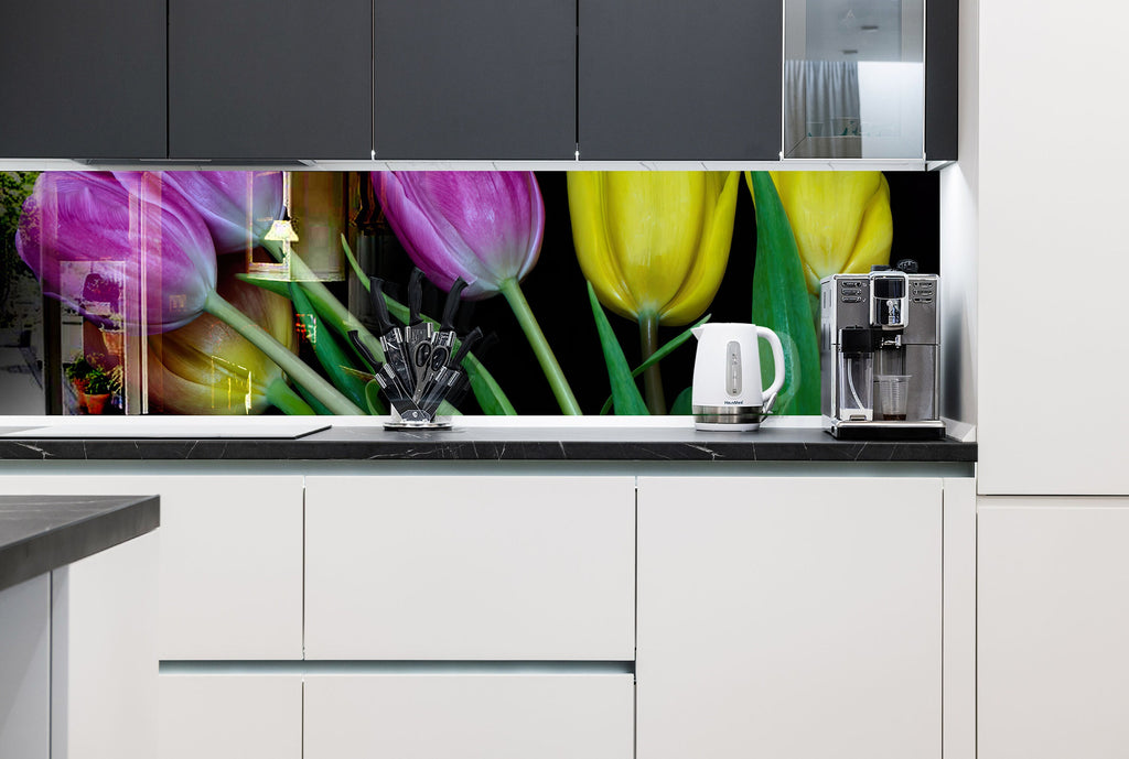 Tulip Tempered Glass Backsplash-BacksplashArtworks