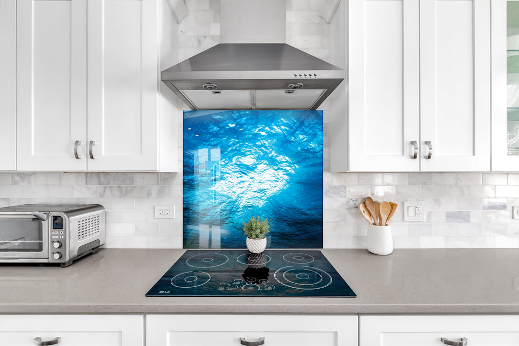 Vibrant Ocean Life Glass Kitchen Backsplash – Underwater Scene-BacksplashArtworks